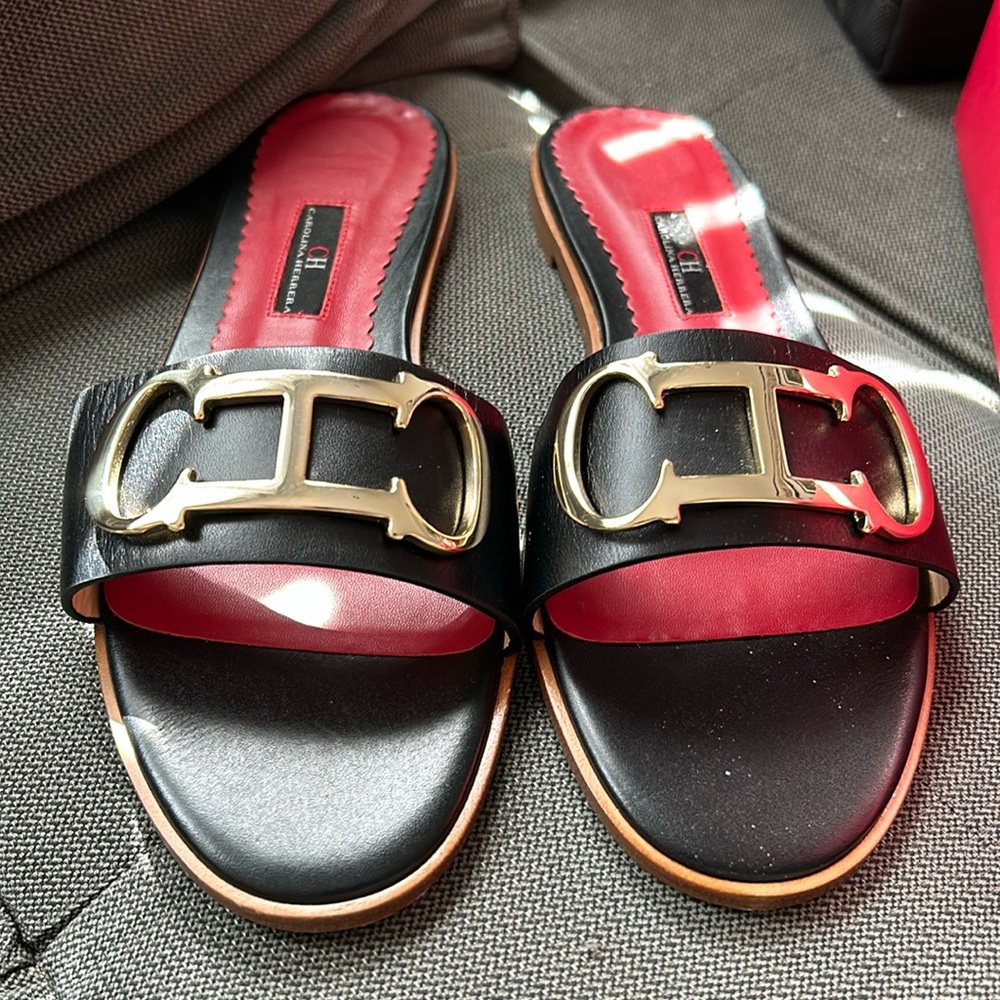 CH Carolina Herrera black leather metal CH slides sz 40 NIB